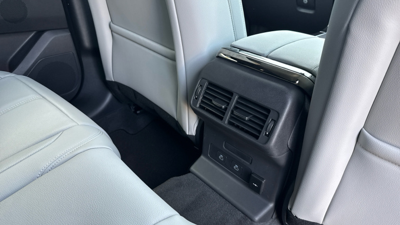 Land Rover Range Rover Velar 2.0 P400e Dynamic SE 5dr Auto Estate